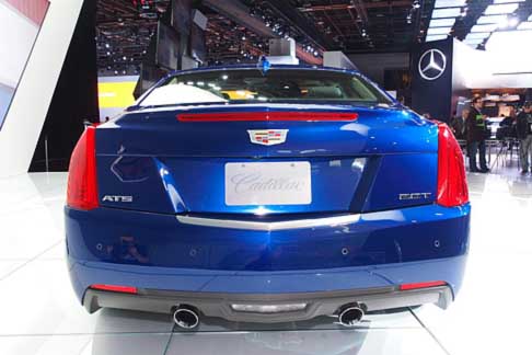 Cadillac - Tra le novit assolute, che marcano una decisa differenziazione rispetto alla variante berlina, la vettura propone tetto, portiere, paraurti posteriore e portellone del bagagliaio esclusivi e una carreggiata pi larga rispetto alla sedan.