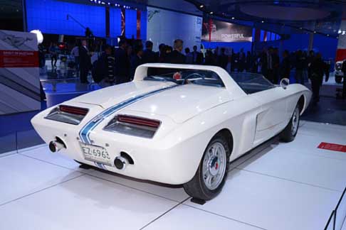 Ford - Concept Ford 1, auto futuristica ma dalle linee ispirate al passato
