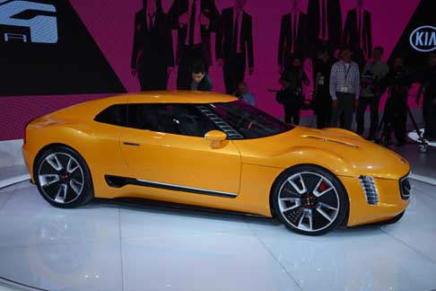 Kia GT4 Stinger Concept