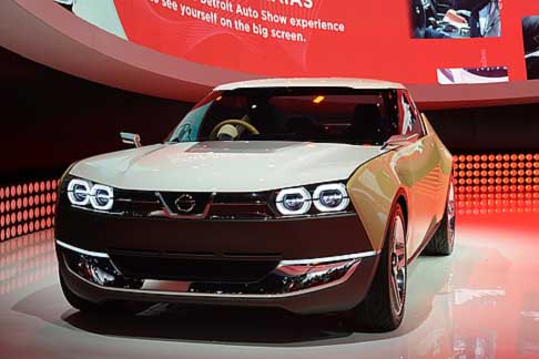 Nissan - Nissan iDX Freeflow Concept equipaggiata con due motori: un 1,2 l e 1,5 l entrambi a benzina con cambio a variazione continua CVT