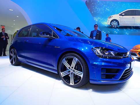 Volkswagen - La nuova Volkswagen Golf R, la vettura rappresenta la pi potente Golf di sempre per il mercato nordamericano.
