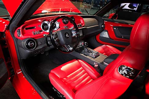 Equus Automotive - Lesperienza di guida quotidiana viene sostenuta da componenti in grado di consentire il massimo divertimento, ma in assoluta sicurezza.