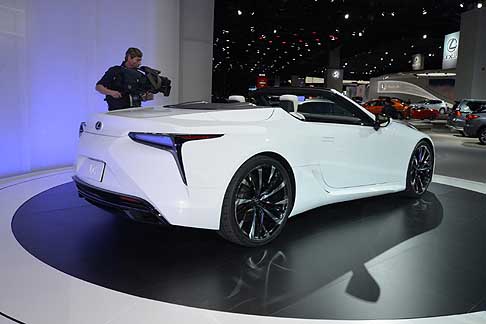 Lexus LC Convertible Concept