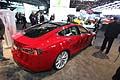 Tesla Model S modello elettrico laterale al salone di Detroit 2013