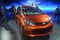 Chevrolet Bolt EV anteriore al Detroit Auto Show edizione 2016