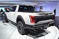 Ford F-150 Raptor SuperCrew posterire al Naias 2016 di Detroit