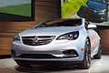 Buick Cascada calandra al NAIAS 2015 di Detroit