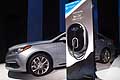 Hyundai Sonata plug-in e colonina ricarica al Detroit Auto Show 2015