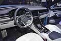 Volkswagen Cross Coupe GTE interni vettura al NAIAS 2015 di Detroit