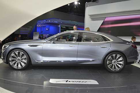 Detroit-Naias Buick