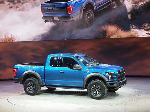 Ford - Il nuovo F-150 Raptor sar in vendita in Nord America nel 2016.