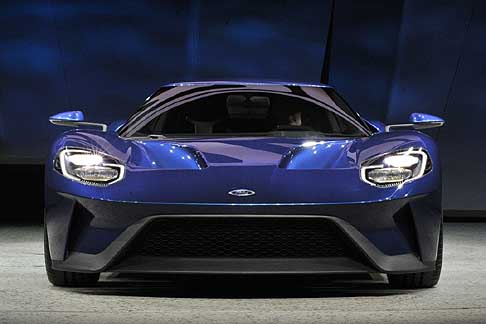 Detroit-Naias Ford