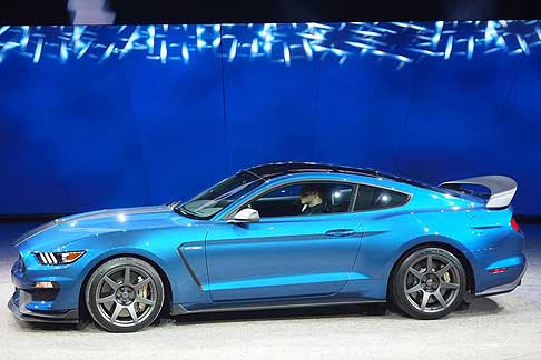 Ford Mustang Shelby GT 350R 