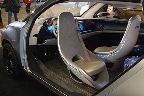 GAC - GAC WitStar sedili girevoli al NAIAS 2015 di Detroit - Credit Seyth Miersma