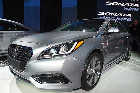 Hyundai Sonata Hybrid MY 2015