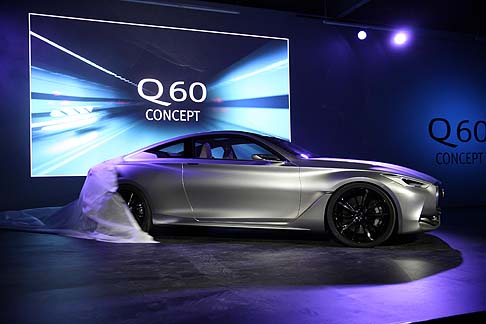 Infiniti - Il design espressivo si avvale di linee scolpite e marcate che lasciano intuire il DNA sportivo di questo modello, in grado di assicurare il massimo dinamismo e piacere di guida.