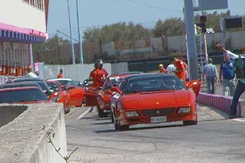 Raduno Ferrari - Raduno Ferrari: In serata limmancabile cena di gala con tutti i partecipanti nella splendida cornice di Grotte Palazzese a Polignano a Mare