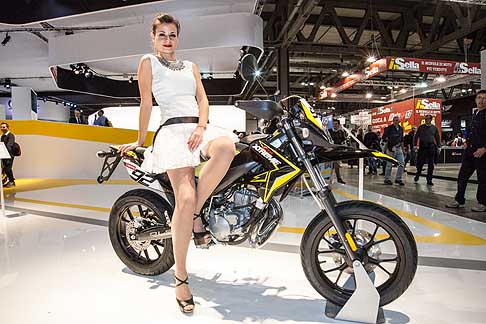 Eicma Girls