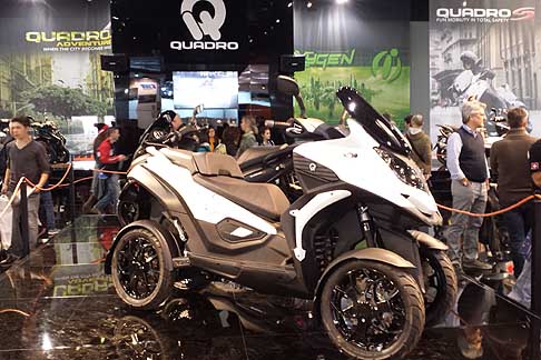 Quadro - Scooter Quadro S  dotato dellHTS (Hydraulic Tilting System)