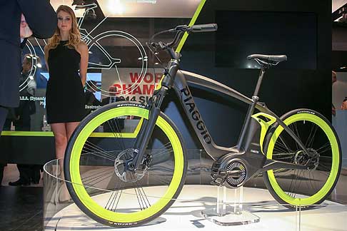 Piaggio - Piaggio Electric Bike Project bicicletta con pedalata assistita Eicma 2014