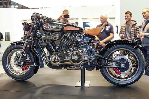 Matchless - Moto Matchless Model X sono ben dodici i brevetti che proteggono la Model X