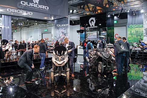 Kymco - Tra le soluzioni dedicate alla mobilit individuale troviamo linteressante QUADRO S, che interpreta al meglio la filosofia aziendale di Quadro. Adatto a unutenza alla ricerca di un mezzo esclusivo, il nuovo tre ruote coniuga design e affidabilit.