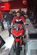 Ducati Supersport frontale al Salone del motociclo allEicma 2016
