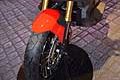 Bike Honda X-ADV con ruote tassellate e dettaglio forcella anteriore moto