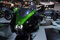 Kawasaki Ninja H2 SX dettaglio faro anteriore in bella mostra all´Eicma 2021 il Salone del Motociclo di Milano presso Fiera Rho