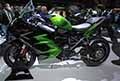 Moto Kawasaki Ninja H2 SX in bella mostra al Salone del Motociclo di Milano all´Eicma 2021