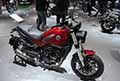 Moto Benelli Leoncino 500 in bella mostra all'Eicma 2021 di Milano il Salone Internazionale del Motociclo