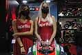 Sexy Girls sulla sinistra Giada Brice stand Aprilia allEicma 2021 di Milano il Salone Internazionale del Motociclo