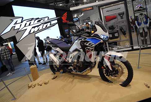 Honda - Bike Honda Africa Twin 1100 cc da Rally all´Eicma 2021 presso Milnao Rho Fiere