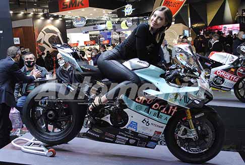 Eicma Ragazze