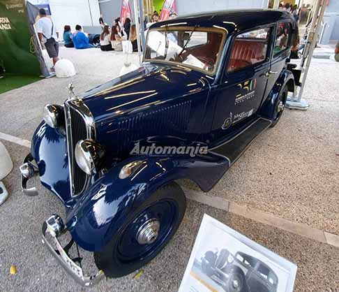 Fiat 508 Balilla delle Fiamme Gialle - Il maestoso frontale della Fiat 508 Balilla del 1936 affascina i visitatori della Fiera del Levante 2026 con i suoi fari iconici. Clicca per ingrandire lo scatto e apprezzare la maestria del design storico. Scopri le Foto esclusive di Automania!