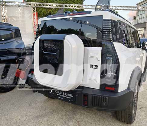 ICH-X by DR Motor - Scopri la nuova ICH-X K3 retrotreno con ruota posteriore, il nuovo fuoristrada di fascia alta della DR Motor. Non prerdere le foto della ICH-X K3 esposta alla Fiera del Levante di Bari 89� edizione del 2026. Guarda le Foto esclusive di Automania!