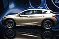 Infiniti Q30 vista laterale al Francoforte Motor Show 2015