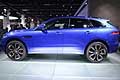 Jaguar F-Pace fiancata al Francoforte Motor Show 2015