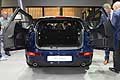 Mini Clubman Cooper S bagagliaio e particolare apertura delle portiere al Salone di Francoforte 2015