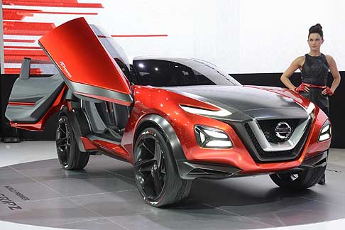 Nissan - Crossover compatto pensato per le giovani generazioni, la Nissan Gripz Concept presenta elementi di stile già visti sul modello Sway.
