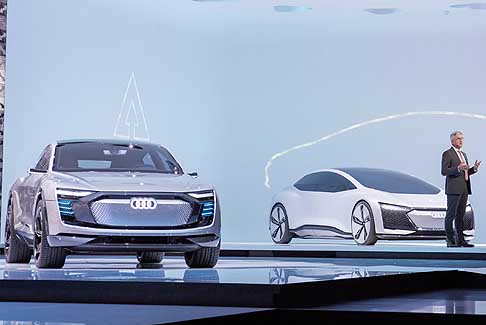 Audi - Audi ElAIne  un suv coup ispirato nelle linee allAudi e-tron Sportback Concept