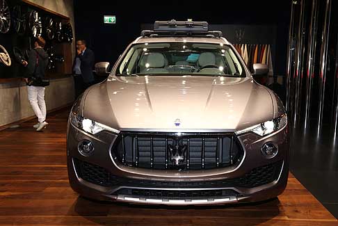 Maserati - Maserati Levante Model Year 18 con i due allestimenti GranLusso e GranSport