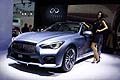 Infiniti Q50 e hostess allIAA Frankfurt International Motor Show 2013