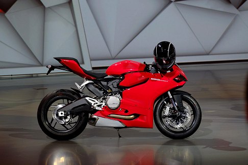 Ducati - Ducati 899 Panigale anteprima mondiale al Salone di Francoforte 2013