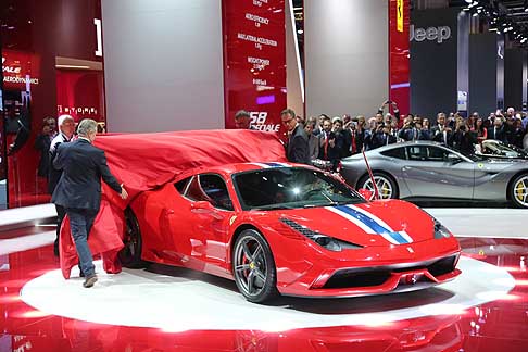 Ferrari - Ferrari 458 Speciale in anteprima mondiale al Salone di Francoforte: il presidente Luca Cordero di Montezemolo ha tolto i veli alla sportiva