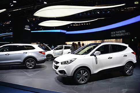 Hyundai - Dopo la presentazione ufficiale di Ginevra, la nuova Hyundai ix35 sar presto disponibile negli showroom del marchio, puntando su caratteristiche di classe superiore.