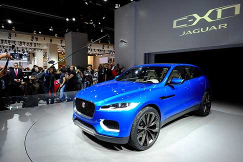 Jaguar - Jaguar C-X17 Concept il lavoro  stato coordinato ad arte dal Director of Design Ian Callum