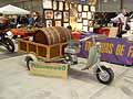 Piaggio Lambretta con carretto con botte per trasporto Vini dei Castelli Romani esposta del Club Lazio alla Fiera di Roma al Fuoriserie 2011