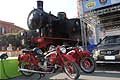 Moto Guzzi e locomotiva storica al Gran Premio di Bari 2015