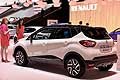 Renault Captur beige e nero retrotreno al Salone di Ginevra 2014